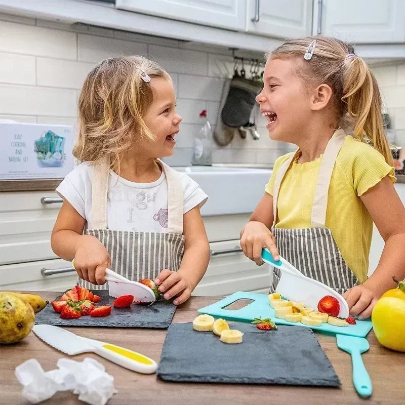 סט כלי מטבח לילדים – חוויית בישול בטוחה וכיפית